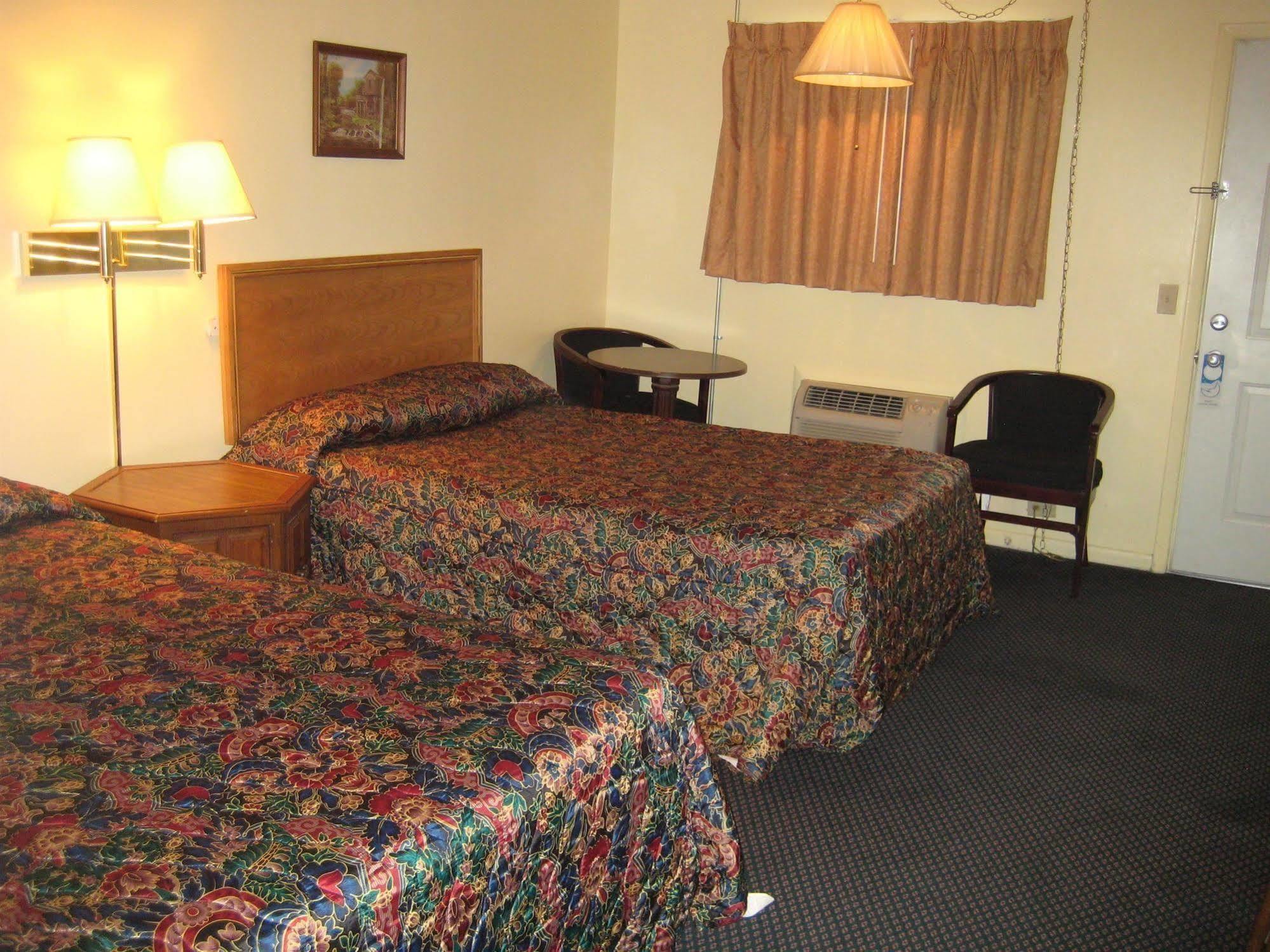 Luxury Forrest Motel